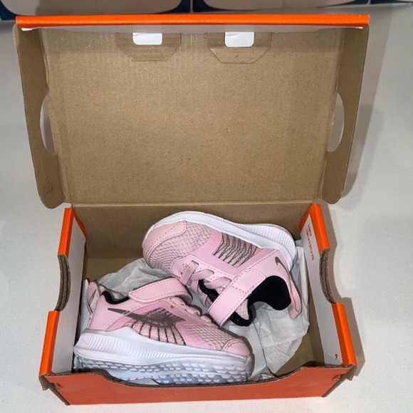 Nike Other - NIKE baby downshifters pink-2C